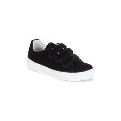 Buty Yurban JOZZY. Czarne trampki i tenisówki damskie Yurban, bez wzorów, bez zapięcia. Za 181,30 zł.