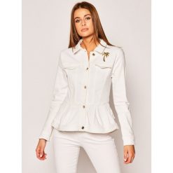 Kurtka jeansowa Guess Peplum W02N13 D2G6I. Białe kurtki damskie Guess, s, z aplikacjami, z elastanu, bez kaptura. Za 699,00 zł.