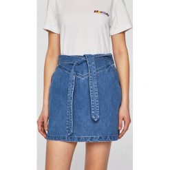 Vero Moda - Spódnica. Niebieskie spódniczki damskie Vero Moda, na co dzień, s, bez wzorów, z bawełny, casualowe, mini, proste. W wyprzedaży za 89,90 zł.