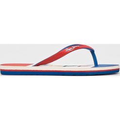 Pepe Jeans - Japonki dziecięce. Sandały chłopięce Pepe Jeans, z jeansu, bez zapięcia. W wyprzedaży za 49,90 zł.