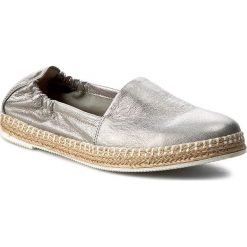 Espadryle NEŚCIOR - 098-D Szary 03. Szare espadryle damskie marki Neścior, bez wzorów, ze skóry, bez obcasa, na płaskiej podeszwie. W wyprzedaży za 189,00 zł.