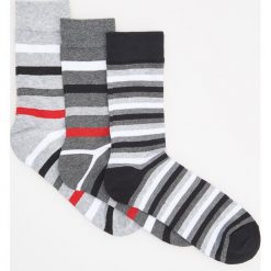 Skarpety z bawełny organicznej 3 pack - Szary. Skarpetki męskie Reserved. Za 29,99 zł.