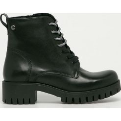 S. Oliver - Workery skórzane. Czarne workery damskie S.Oliver, ze skóry, z okrągłym noskiem, bez obcasa, na obcasie, na zamek. Za 399,90 zł.