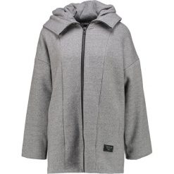 Forvert ELISE Bluza rozpinana grey melange. Szare bluzy damskie marki Forvert, m, z bawełny. W wyprzedaży za 411,75 zł.