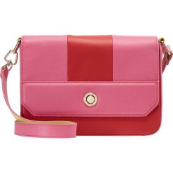 Torebki klasyczne damskie: Liebeskind Berlin THALITA PORTHOLE Torba na ramię bright rose