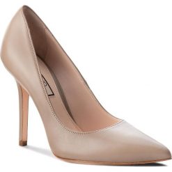 Szpilki LIU JO - Marilyn SXX123 P0062 Taupe S1802. Brązowe półbuty damskie Liu Jo, bez wzorów, ze skóry, eleganckie, bez obcasa, na obcasie, bez zapięcia. Za 869,00 zł.