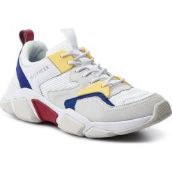 Sneakersy TOMMY HILFIGER - Chunky Material Mix Trainer FM0FM02281 White 100. Białe sneakersy męskie TOMMY HILFIGER, na co dzień, bez wzorów, ze skóry, bez zapięcia. Za 579,00 zł.