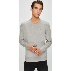 Tommy Hilfiger - Sweter. Szare swetry klasyczne męskie TOMMY HILFIGER, l, z bawełny. Za 399,90 zł.