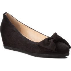 Półbuty HÖGL - 6-104212 Black 0100. Czarne półbuty damskie na koturnie marki HÖGL, z materiału. W wyprzedaży za 389,00 zł.