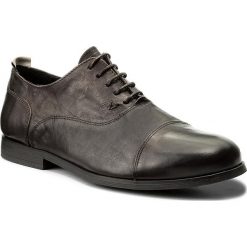 Półbuty GUESS - Dave FMDAV1 LEA13 DGREY. Pomarańczowe buty wizytowe męskie Guess, ze skóry. W wyprzedaży za 369,00 zł.