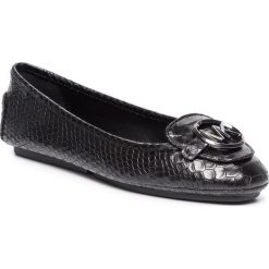 Baleriny MICHAEL MICHAEL KORS - Lillie Moc 40F9LIFP1E Black. Czarne baleriny damskie MICHAEL Michael Kors, bez wzorów, ze skóry, klasyczne, bez obcasa, na płaskiej podeszwie. W wyprzedaży za 439,00 zł.