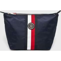 Tommy Hilfiger - Kosmetyczka. Niebieskie kosmetyczki damskie TOMMY HILFIGER, bez wzorów, z nylonu. Za 219,90 zł.