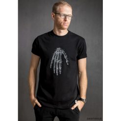 T-shirt męski, czarny - ręka. Czarne t-shirty męskie Pakamera, m, bez wzorów, z bawełny, klasyczne, z klasycznym kołnierzykiem. Za 125,00 zł.