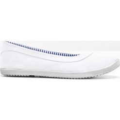 Baleriny bonprix biały. Białe baleriny damskie bonprix, sportowe. Za 49,99 zł.