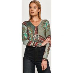 Desigual - Sweter. Swetry damskie Desigual, s, bez wzorów, z wiskozy, z długim rękawem, długie, bez kaptura. Za 359,90 zł.