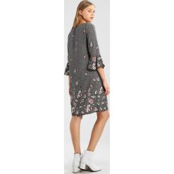 Sukienki: Soyaconcept FAIR Sukienka letnia deep red combi