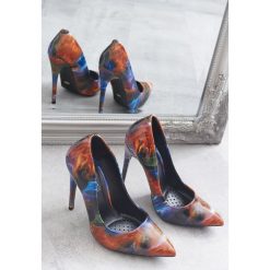 Czarno-Granatowe Szpilki Red Flame. Niebieskie szpilki Renee, bez wzorów, ze szpiczastym noskiem, bez obcasa, na szpilce, bez zapięcia. Za 89,99 zł.
