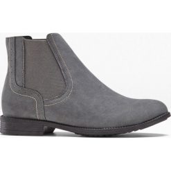 Sztyblety bonprix szary. Szare sztyblety męskie bonprix, bez zapięcia. Za 37,99 zł.