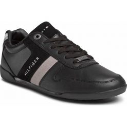 Sneakersy TOMMY HILFIGER - Premium Lo Cupsole Leather FM0FM02664 Black BDS. Czarne sneakersy męskie TOMMY HILFIGER, na co dzień, bez wzorów, z zamszu, eleganckie, bez zapięcia. W wyprzedaży za 459,00 zł.