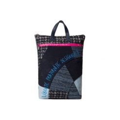 Desigual plecak damski ciemnoniebieski Back Liberté Patch Baza. Niebieskie plecaki damskie Desigual, bez wzorów, eleganckie. W wyprzedaży za 269,00 zł.
