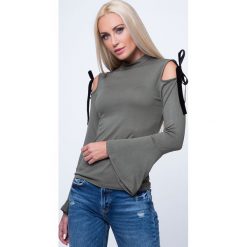 Bluzka z wiązaniami na ramionach khaki MP16206. Brązowe bluzki damskie Fasardi, xl, bez wzorów, bez kołnierzyka, bez rękawów. Za 47,20 zł.