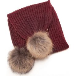 Szalik damski 85-7F-007-2. Czerwone szaliki damskie Wittchen, bez wzorów, z dzianiny, eleganckie. Za 129,90 zł.