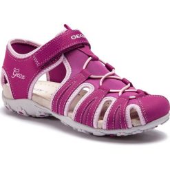Sandały GEOX - J S.Roxanne B J92D9B 05015 CP8E8 D Dk Raspberry/Pink. Różowe sandały dziewczęce Geox, ze skóry ekologicznej, bez zapięcia. Za 279,00 zł.