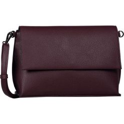 Tom Tailor torebka damska crossbody Magda Flapbag fioletowa. Fioletowe torebki klasyczne damskie Tom Tailor, bez wzorów, eleganckie, bez dodatków. Za 209,00 zł.