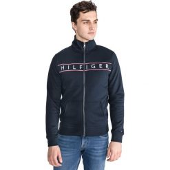 Tommy Hilfiger Bluza Niebieski. Niebieskie bluzy męskie TOMMY HILFIGER, m, z haftami, z bawełny, bez kołnierzyka, bez rękawów, bez kaptura. Za 521,95 zł.