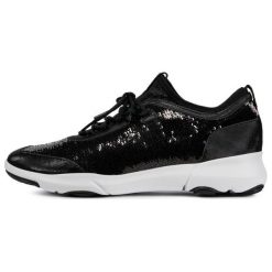 Geox Tenisówki Damskie Nebula X 36 Czarny. Czarne trampki i tenisówki damskie Geox, bez wzorów, bez zapięcia. Za 589,00 zł.