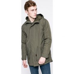 Levi's - Kurtka. Zielone płaszcze przejściowe męskie Levi's®, s, bez wzorów, z poliesteru, długie, bez kaptura. W wyprzedaży za 549,90 zł.