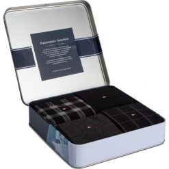 Zestaw 4 par wysokich skarpet męskich TOMMY HILFIGER - 472017001 Black 200. Czarne skarpetki męskie TOMMY HILFIGER, bez wzorów, z elastanu. Za 109,99 zł.
