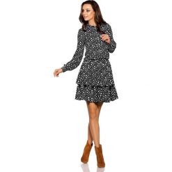 Urocza Sukienka w Kropki z Koszulowym Kołnierzykiem. Sukienki damskie Molly.pl, na spotkanie biznesowe, s, bez wzorów, eleganckie, z klasycznym kołnierzykiem, z długim rękawem, długie, dopasowane. Za 172,90 zł.