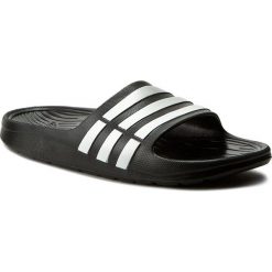 Klapki adidas - Duramo Slide K G06799 Black1/Runwht/Black1. Czarne klapki damskie Adidas, bez wzorów, z tworzywa sztucznego, bez obcasa. Za 69,95 zł.