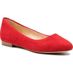 Baleriny CAPRICE - 9-22104-22 Red Suede 524. Czerwone baleriny damskie marki Caprice, z zamszu, klasyczne, na płaskiej podeszwie. Za 239,90 zł.