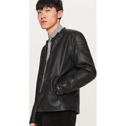 Kurtka typu biker - Czarny. Czarne kurtki męskie Reserved, s, bez wzorów, bez kaptura. Za 279,99 zł.