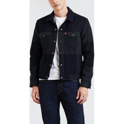 Dżinsowa kurtka "Wool Trucker" w kolorze granatowym. Niebieskie kurtki męskie Levi's®, s. W wyprzedaży za 208,95 zł.