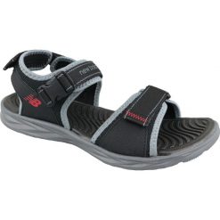 Czarne Sandały New Balance Sandal M M2067BGR. Czarne sandały męskie New Balance, z materiału, na rzepy. W wyprzedaży za 195,10 zł.