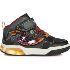 Geox - Buty dziecięce. Czarne trampki chłopięce Geox, bez wzorów, z gumy, sportowe, z okrągłym noskiem, bez zapięcia. Za 259,90 zł.