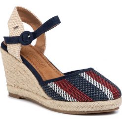 Espadryle REFRESH - 69566 Navy. Niebieskie espadryle damskie Refresh, bez wzorów, z tworzywa sztucznego, bez obcasa, na obcasie. Za 169,00 zł.