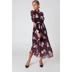 Sukienki: NA-KD Trend Siateczkowa sukienka midi z długim rękawem – Multicolor