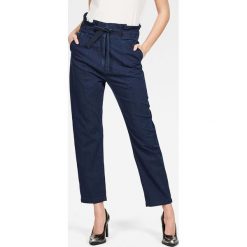 G-Star Raw - Spodnie 7987. Spodnie damskie G-Star RAW, bez wzorów, z bawełny, retro, z podwyższonym stanem. W wyprzedaży za 359,90 zł.