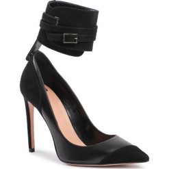Szpilki ELISABETTA FRANCHI - SA-34F-97E2-V449 Nero 110. Czarne półbuty damskie Elisabetta Franchi, bez wzorów, ze skóry, bez obcasa, na obcasie, bez zapięcia. Za 2299,00 zł.