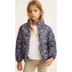 Mango Kids - Kurtka dziecięca Alip 104-164 cm. Niebieskie kurtki dziewczęce Mango Kids, z poliesteru, krótkie. W wyprzedaży za 49,90 zł.