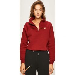 Nike Sportswear - Bluza. Brązowe bluzy damskie Nike Sportswear, s, z nadrukiem, z bawełny, z krótkim rękawem, krótkie, bez kaptura. W wyprzedaży za 199,90 zł.