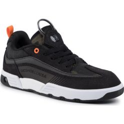 Sneakersy DC - Legacy 98 Slim Se ADYS100447 Black/Black/Orange (Xkkn). Czarne sneakersy męskie DC, na co dzień, bez wzorów, ze skóry, bez zapięcia. W wyprzedaży za 279,00 zł.
