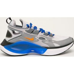 Nike Sportswear - Buty Signal D/MS/IX. Szare sneakersy męskie Nike Sportswear, z materiału, na sznurówki. W wyprzedaży za 419,90 zł.