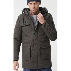 Ciemnozielona Kurtka Grimsby. Zielone kurtki męskie Born2be, na zimę, xl, moro, militarne, bez kaptura. Za 264,99 zł.