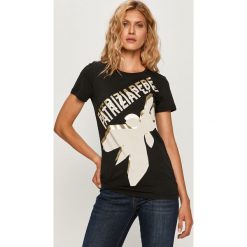 Patrizia Pepe - T-shirt. Czarne bluzki damskie Patrizia Pepe, s, z nadrukiem, z bawełny, casualowe, z okrągłym kołnierzem, z krótkim rękawem. Za 339,90 zł.