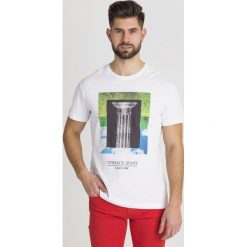 T-SHIRT VERSACE JEANS. Białe t-shirty męskie xl, z nadrukiem, z bawełny, z okrągłym kołnierzem. Za 255,00 zł.